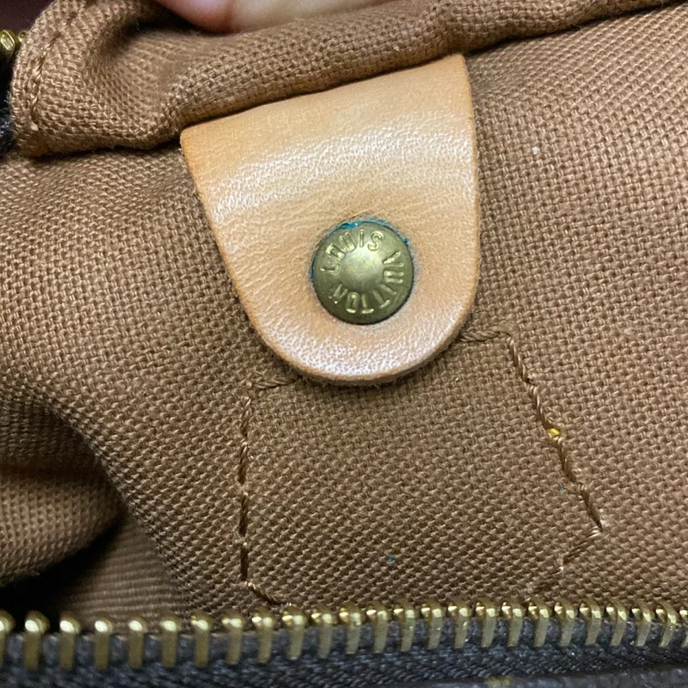 Authentic Louis Vuitton Speedy 40
Please, no lowball offers! - Picture 10 of 17